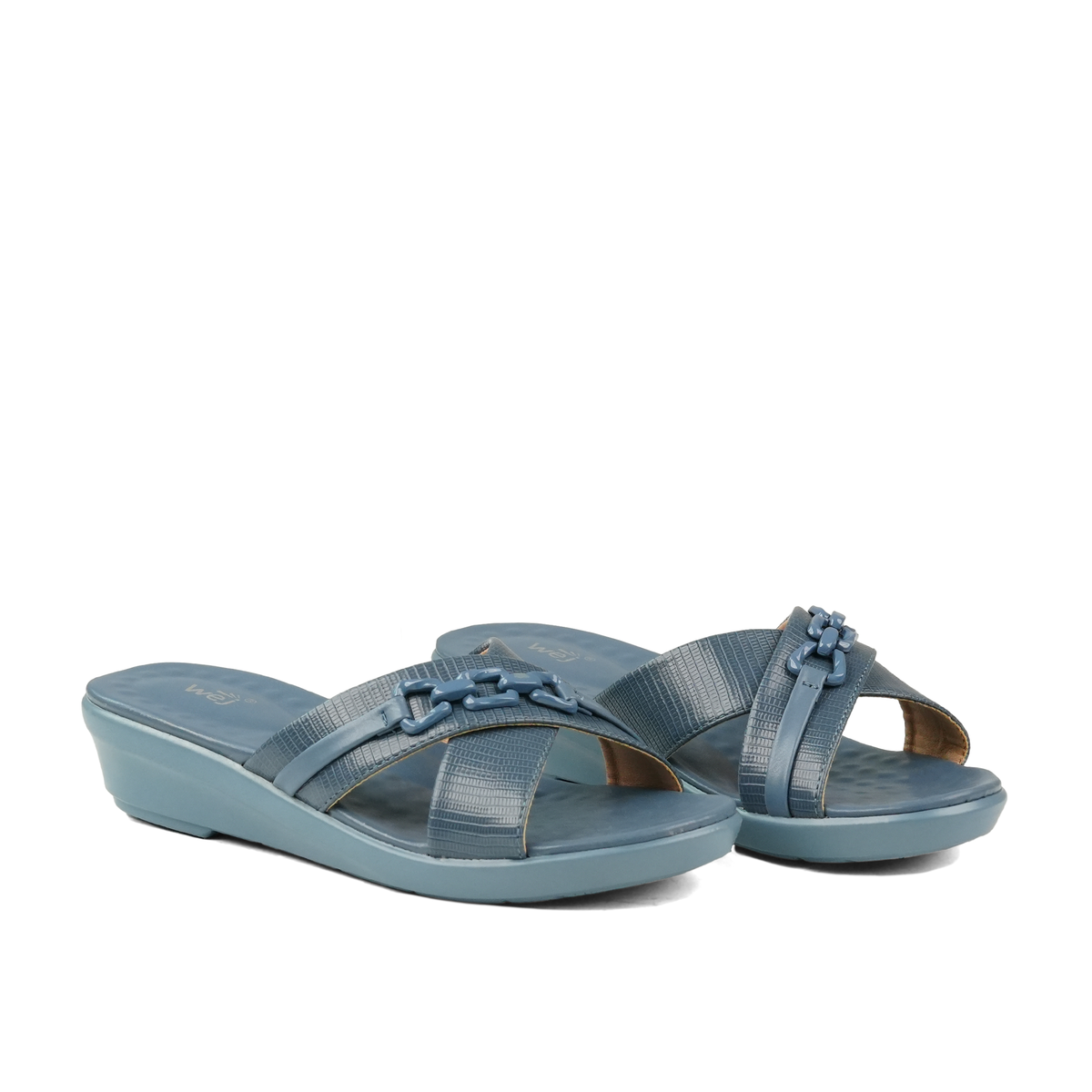 Azure Comfy Slides WC04